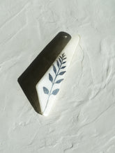 Load image into Gallery viewer, Leaf Leaves Brooch Pin -1