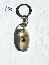 Load image into Gallery viewer, Aparajita/Blue Pea Flower Keyring