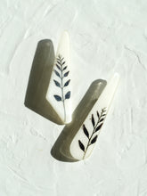 Load image into Gallery viewer, Leaf Leaves Brooch Pin -2