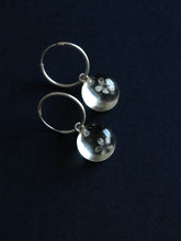 Load image into Gallery viewer, Himalayan Forget-me-not Small Hoop Earrings (925 Silver)
