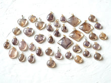 Load image into Gallery viewer, Pride of India Flower Petal Charms (Round)