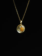 Load image into Gallery viewer, Himalayan Daisy Pendant -1
