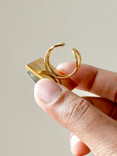 Load image into Gallery viewer, Dear Dandelion Ring -3