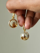 Load image into Gallery viewer, (Wild) Blackjack Flower Earrings -1