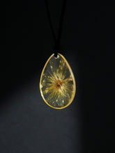 Load image into Gallery viewer, Aster Flower Pendant