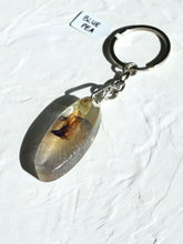 Load image into Gallery viewer, Aparajita/Blue Pea Flower Keyring