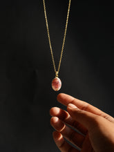 Load image into Gallery viewer, Verbena Flower Pendant