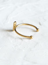 Load image into Gallery viewer, Coriander Blossom Ring -6