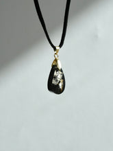 Load image into Gallery viewer, (RARE) Chitrak Flower Pendant