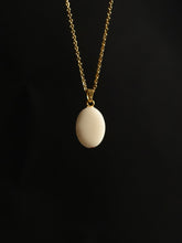 Load image into Gallery viewer, Verbena Flower Pendant