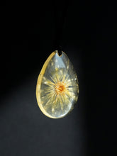 Load image into Gallery viewer, Aster Flower Pendant