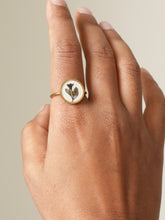 Load image into Gallery viewer, Galium Leaves Ring