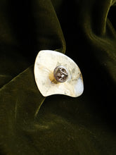 Load image into Gallery viewer, Bougainvillea Brooch Pin -2