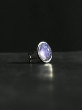 Load image into Gallery viewer, Larkspur Flower Petal Ring