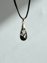 Load image into Gallery viewer, (RARE) Chitrak Flower Pendant