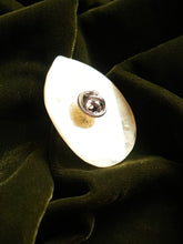 Load image into Gallery viewer, Bougainvillea Brooch Pin -6
