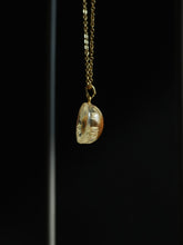 Load image into Gallery viewer, Himalayan Daisy Pendant -2