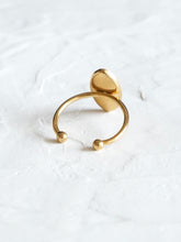 Load image into Gallery viewer, Coriander Blossom Ring -4