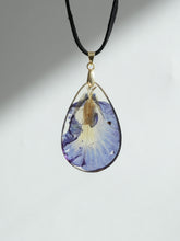 Load image into Gallery viewer, Aparajita / Blue Pea Petal Pendant -3