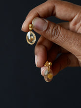 Load image into Gallery viewer, Dandelion Stud Earrings -2