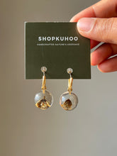 Load image into Gallery viewer, Chirchitta (Blackjack) Flower Earrings -1