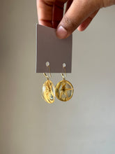 Load image into Gallery viewer, Black Nightshade Flower Earrings -2