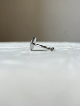 Load image into Gallery viewer, Delphinium Flower Petal Ring