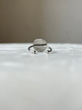 Load image into Gallery viewer, Delphinium Flower Petal Ring