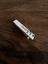 Load image into Gallery viewer, Curry Patta Hairclip -3