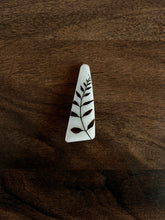 Load image into Gallery viewer, Curry Patta Hairclip -4