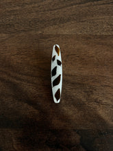 Load image into Gallery viewer, Curry Patta Hairclip -6