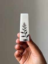 Load image into Gallery viewer, Curry Patta Hairclip -3