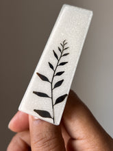 Load image into Gallery viewer, Curry Patta Hairclip -3