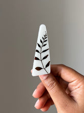 Load image into Gallery viewer, Curry Patta Hairclip -4