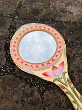 Load image into Gallery viewer, Banno