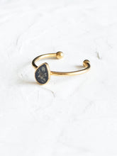 Load image into Gallery viewer, [RARE] Himalayan Forget-me-not Flower Ring -4
