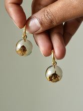 Load image into Gallery viewer, (Wild) Blackjack Flower Earrings -1
