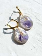 Load image into Gallery viewer, Larkspur Petal Hoop Earrings -2
