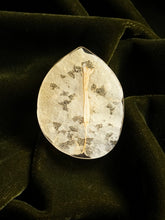 Load image into Gallery viewer, Bougainvillea Brooch Pin -6
