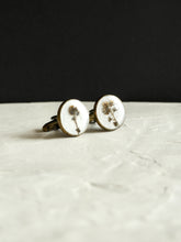 Load image into Gallery viewer, [RARE] Himalayan Forget-me-not Stem Cufflinks
