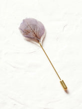 Load image into Gallery viewer, Pride of India Petal Lapel Pin -1
