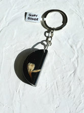 Load image into Gallery viewer, (RARE) Harlequin Glorybower Flower Keyring -1
