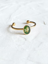 Load image into Gallery viewer, Coriander Blossom Ring -3

