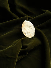 Load image into Gallery viewer, Bougainvillea Brooch Pin -7
