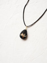 Load image into Gallery viewer, [RARE] Harlequin Glorybower Flower Pendant -9
