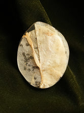 Load image into Gallery viewer, Bougainvillea Brooch Pin -3
