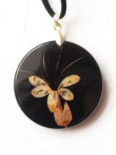 Load image into Gallery viewer, [RARE] Harlequin Glorybower Flower Pendant -2
