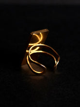 Load image into Gallery viewer, [RARE] Himalayan Forget-me-not Flower Ring -2

