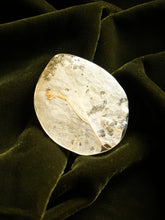 Load image into Gallery viewer, Bougainvillea Brooch Pin -5
