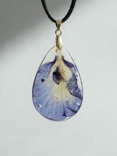 Load image into Gallery viewer, Aparajita / Blue Pea Petal Pendant -3
